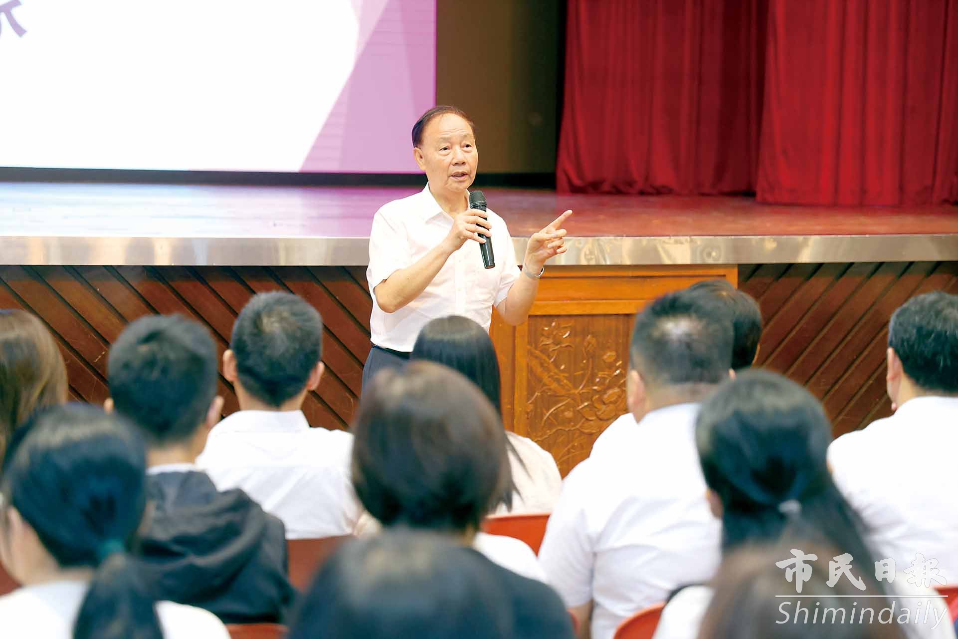 1759735242185924.jpg 1759735242185924.jpg