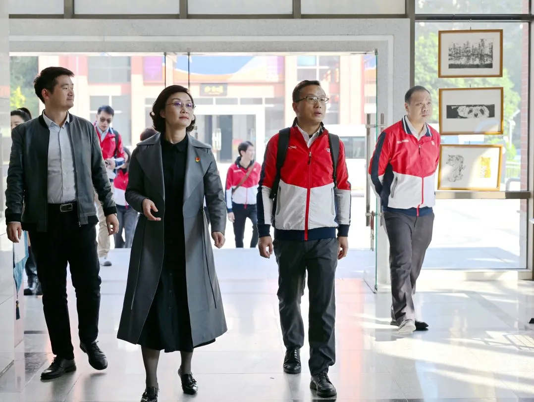 1763966322782894.jpg 1763966322782894.jpg