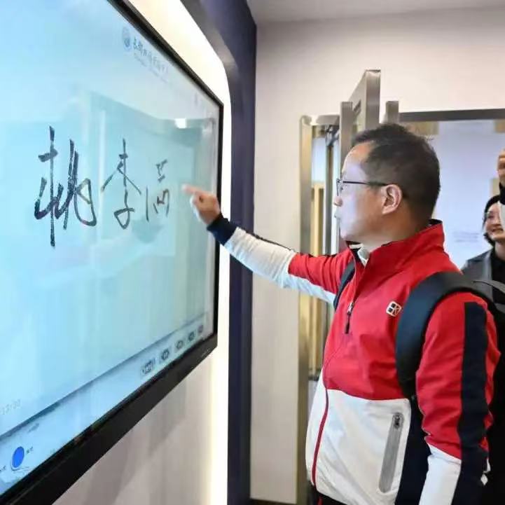 1763966674392346.jpg 1763966674392346.jpg