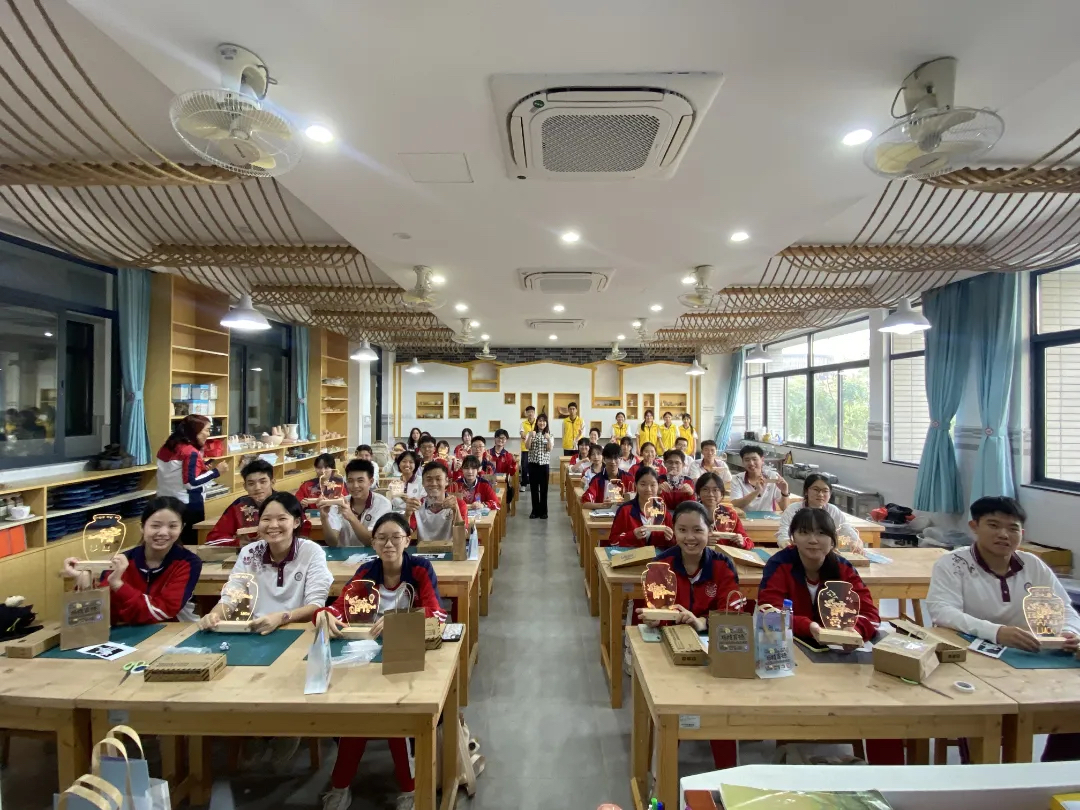 1764556380139418.jpg 1764556380139418.jpg