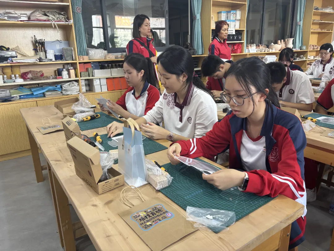 1764556387603296.jpg 1764556387603296.jpg