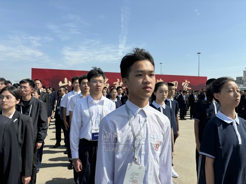 (本文章轉載自澳門日報)澳師生瀋陽迎志願軍遺骸歸國