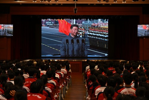 一堂生動的愛國課：濠江師生觀看紀念中國人民抗日戰爭暨世界反法西斯戰爭勝利80週年大會活動直播