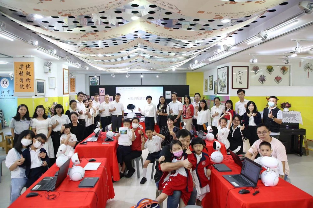 濠小舉辦「AI親子閱讀工作坊」