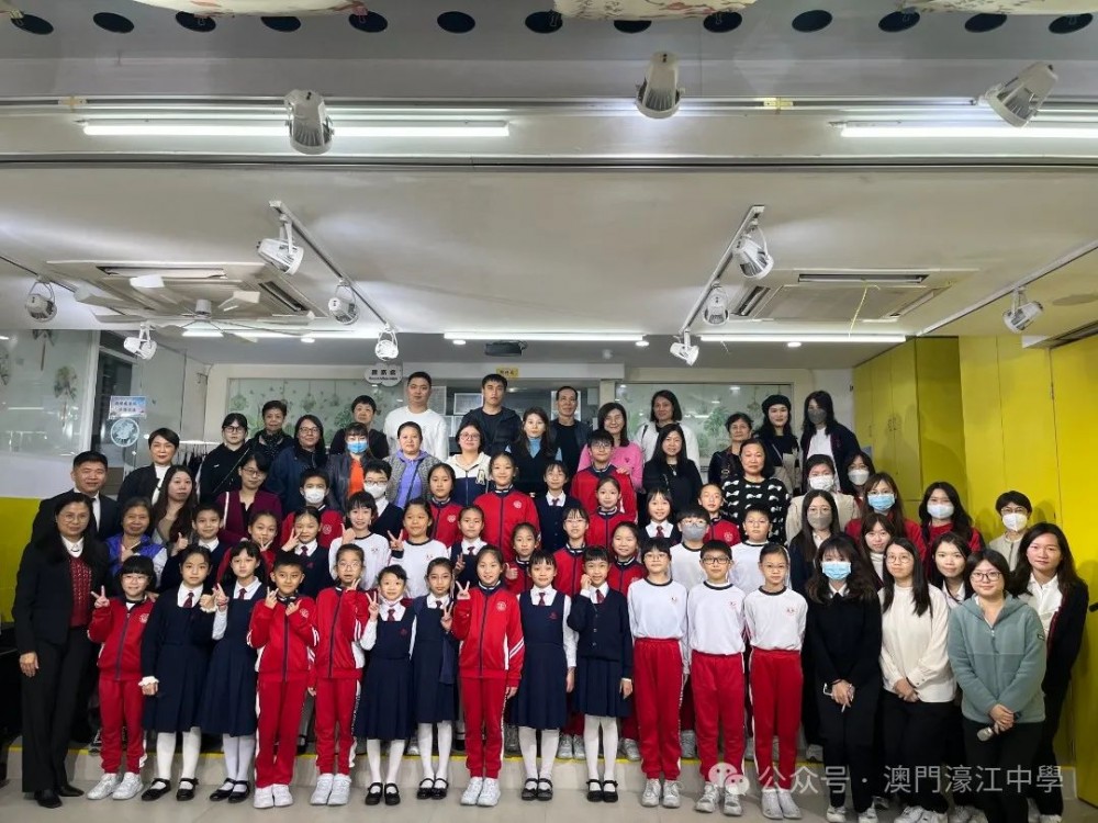 濠小學生朗誦展風彩 書香溢校園