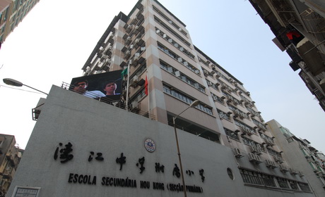 1517983970317757.jpg 02.jpg